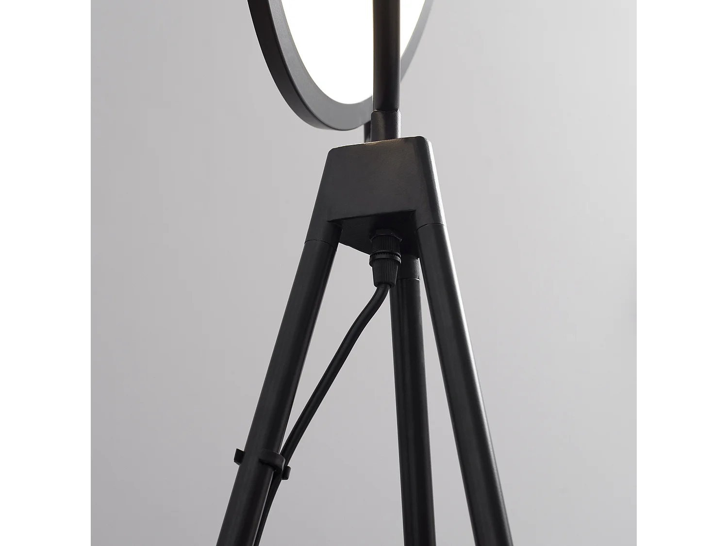 Lámpara de pie negro 60x60x163 cm HOMCOM