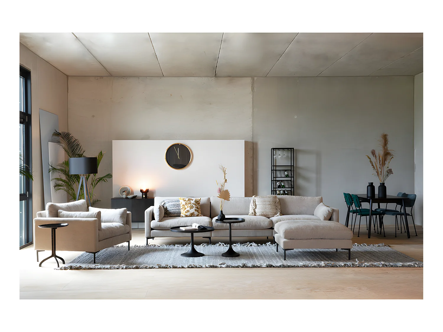 Summer - Canapé droit 5 places en tissu et pieds en métal - Beige