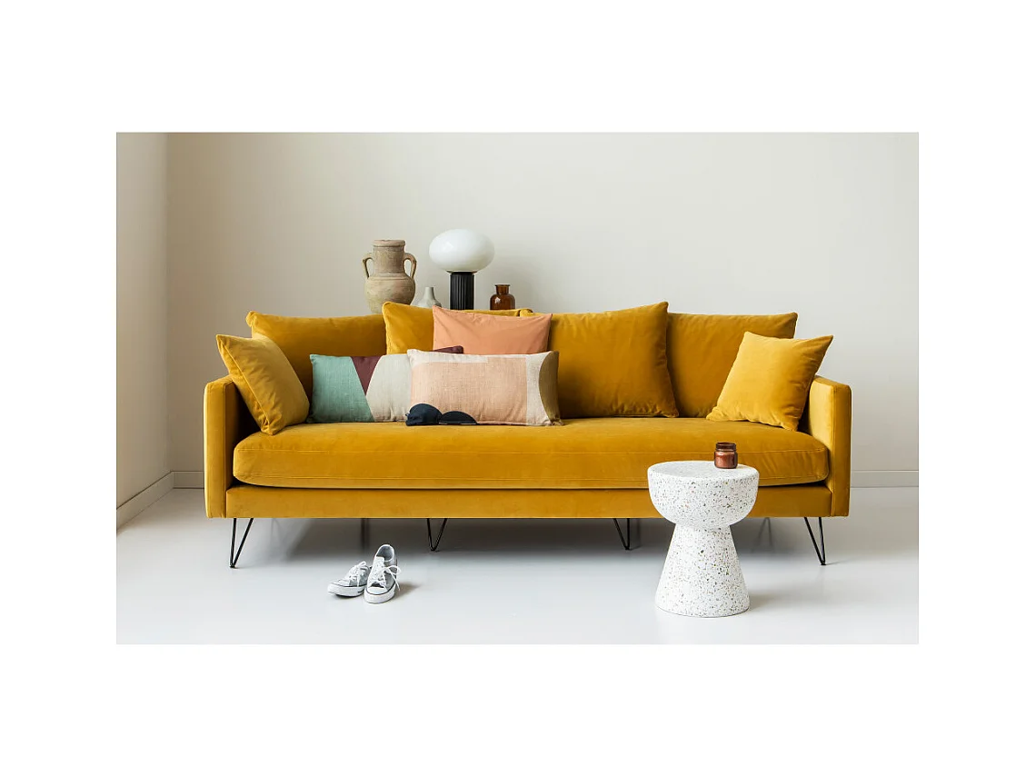 Villabon - Canapé 4 places en velours pieds épingles noirs - Jaune moutarde