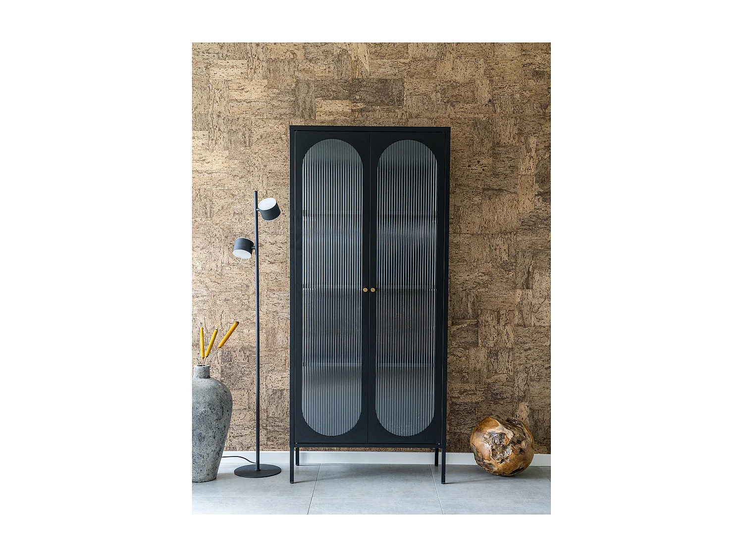 Adelaide Armoire vitrine, 2 portes vitrées, noir.