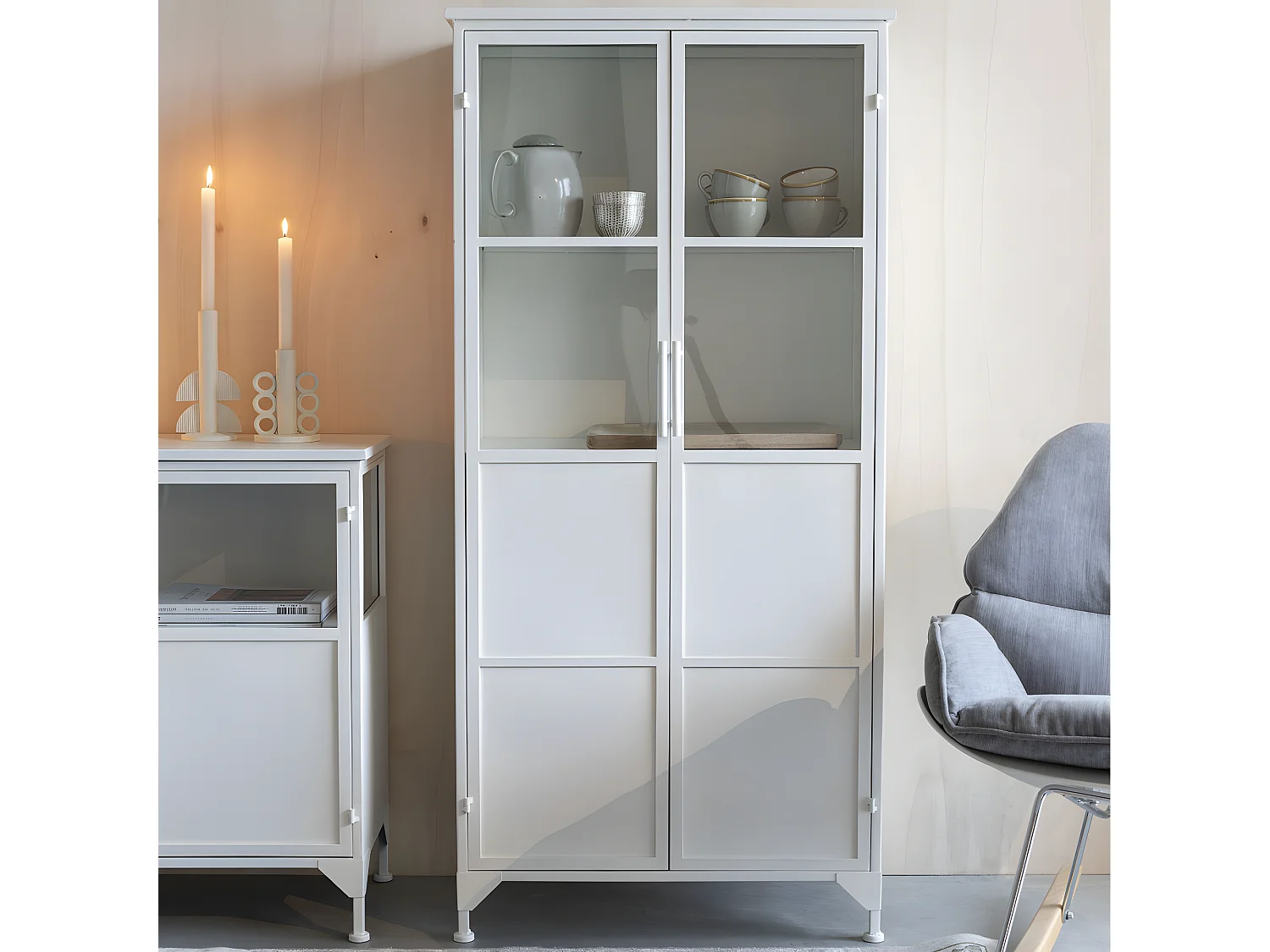 Miya - Vitrine 2 portes en verre et métal H150cm : Couleur - Blanc