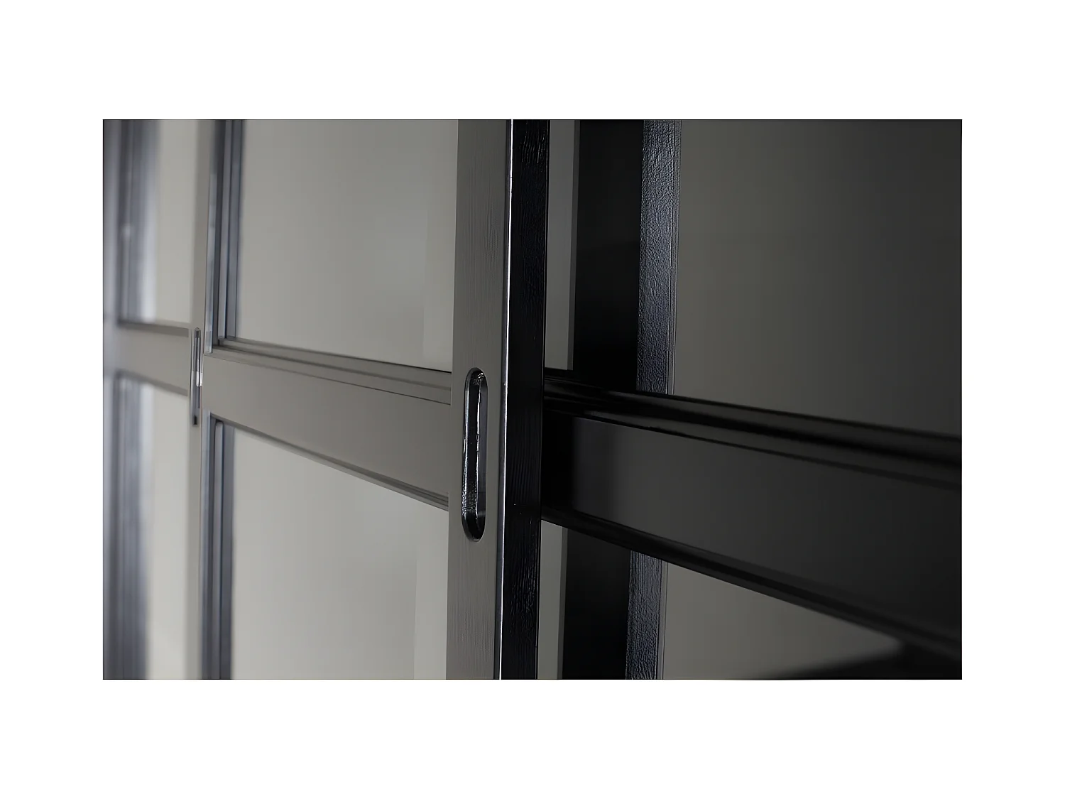 Sjaak - Vaisselier en pin 6 portes 4 tiroirs - Noir