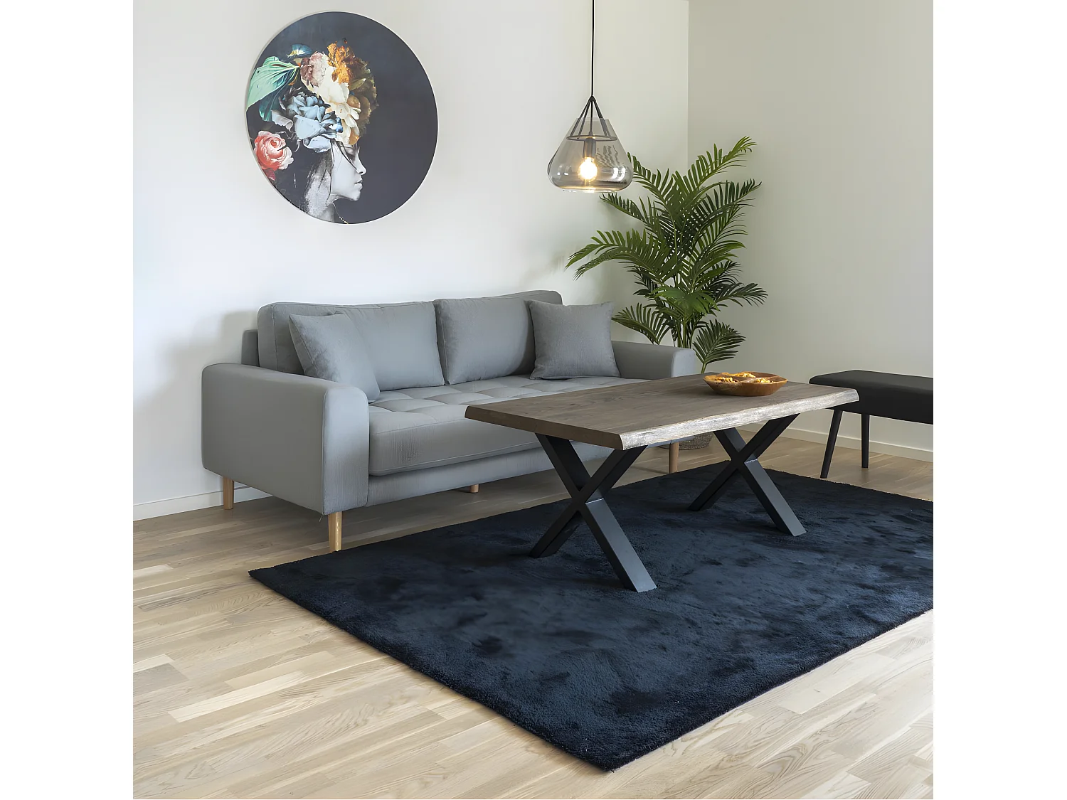 Tony salontafel met golvende rand, gerookte eik.