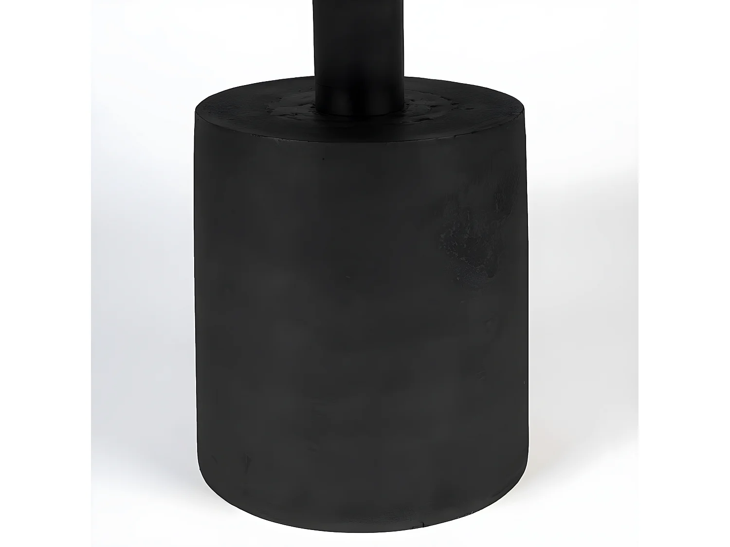 Mason - Table basse ronde en métal ø60cm - Noir