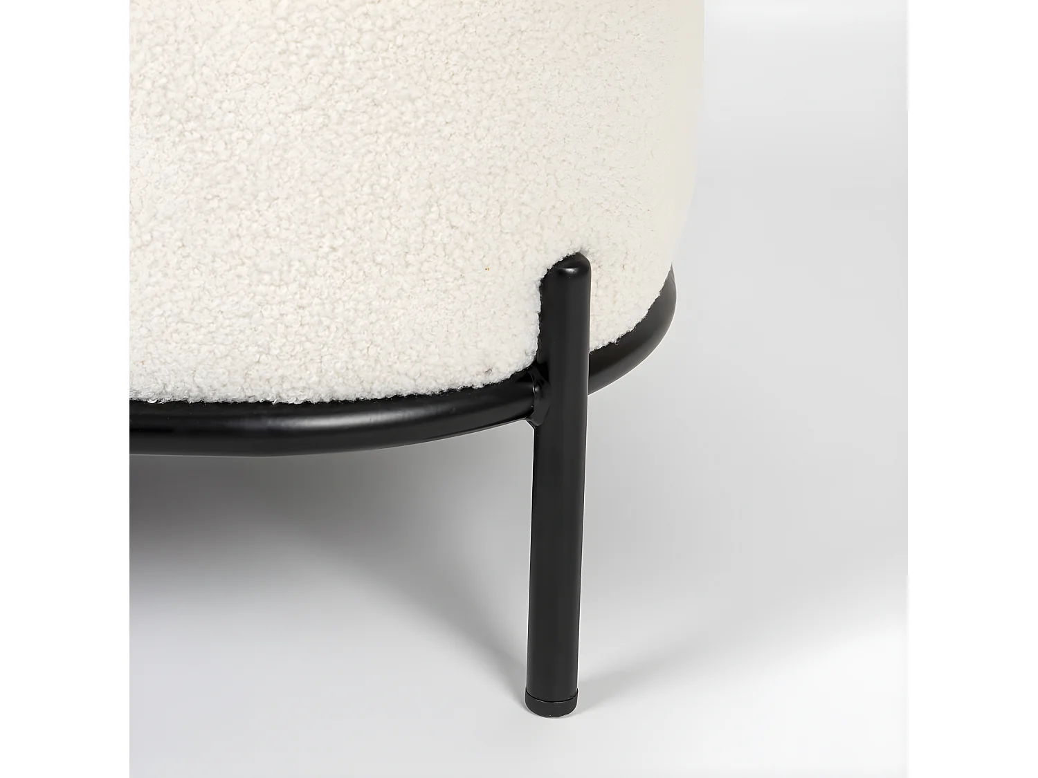 Polly  - Repose-pieds en tissu bouclette - Blanc ivoire