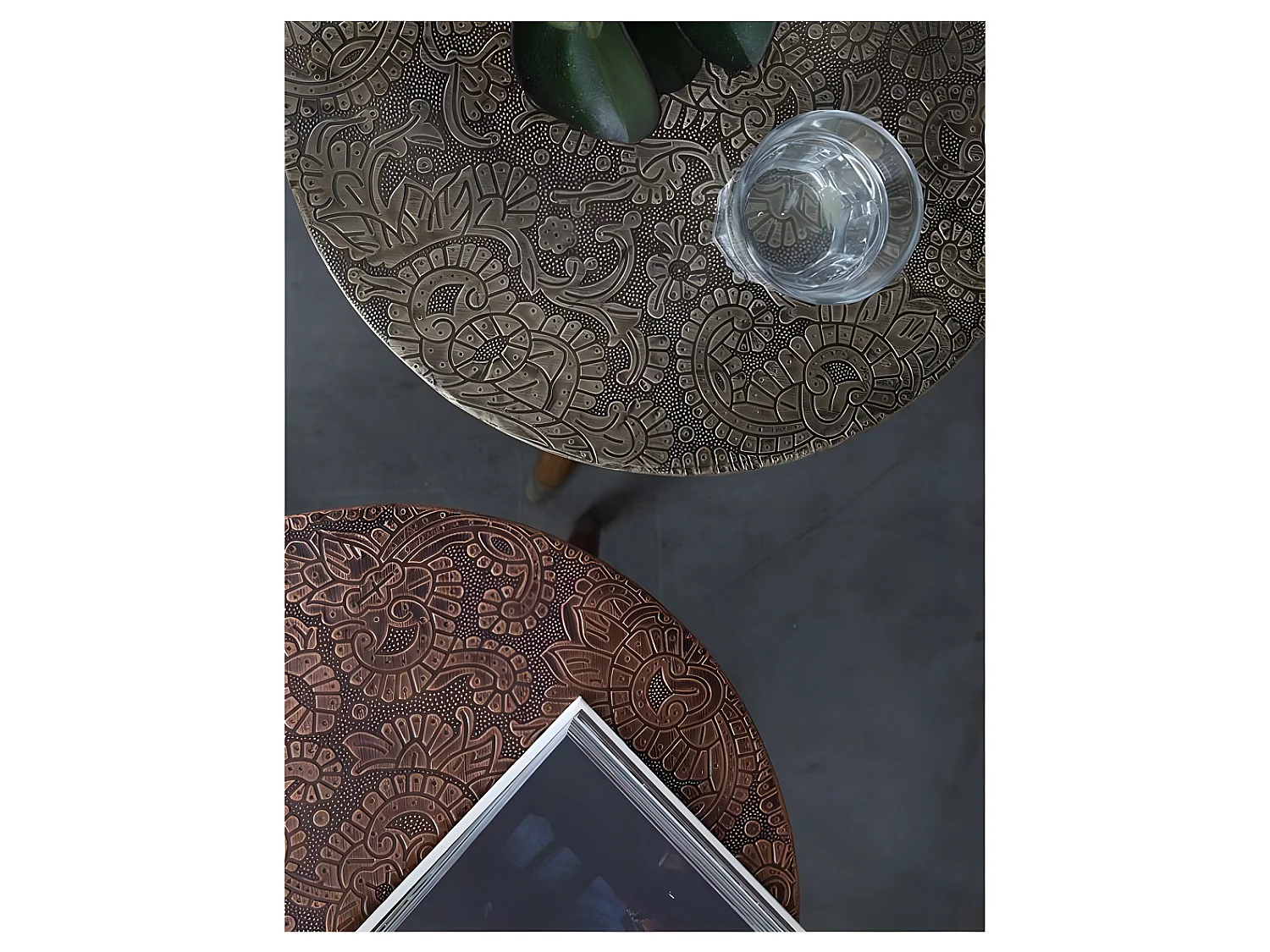 Bast - Table d'appoint vintage tripode - Couleur - Cuivre