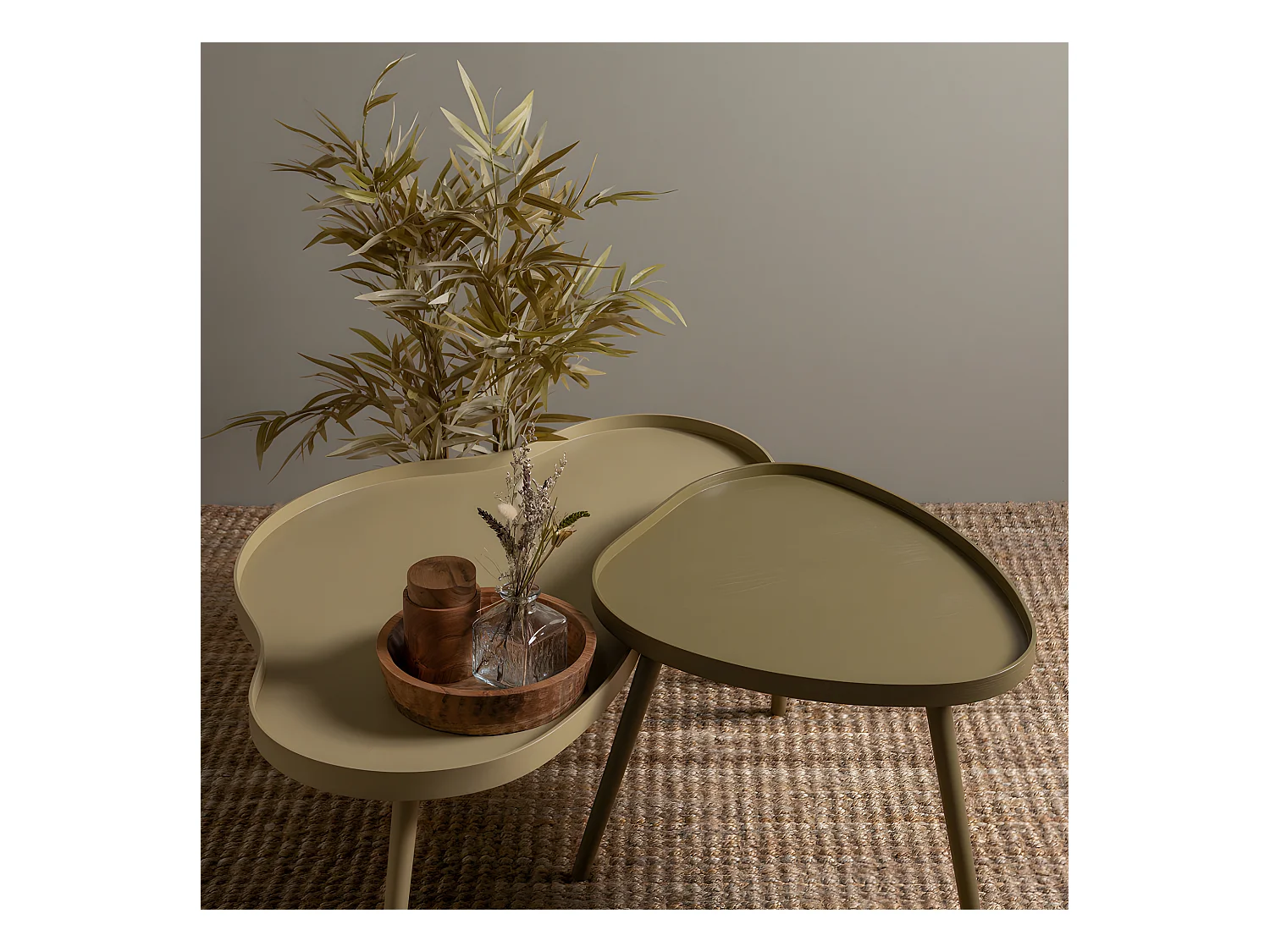 Mae - Table basse de forme organique en bois 100x35cm - Bois