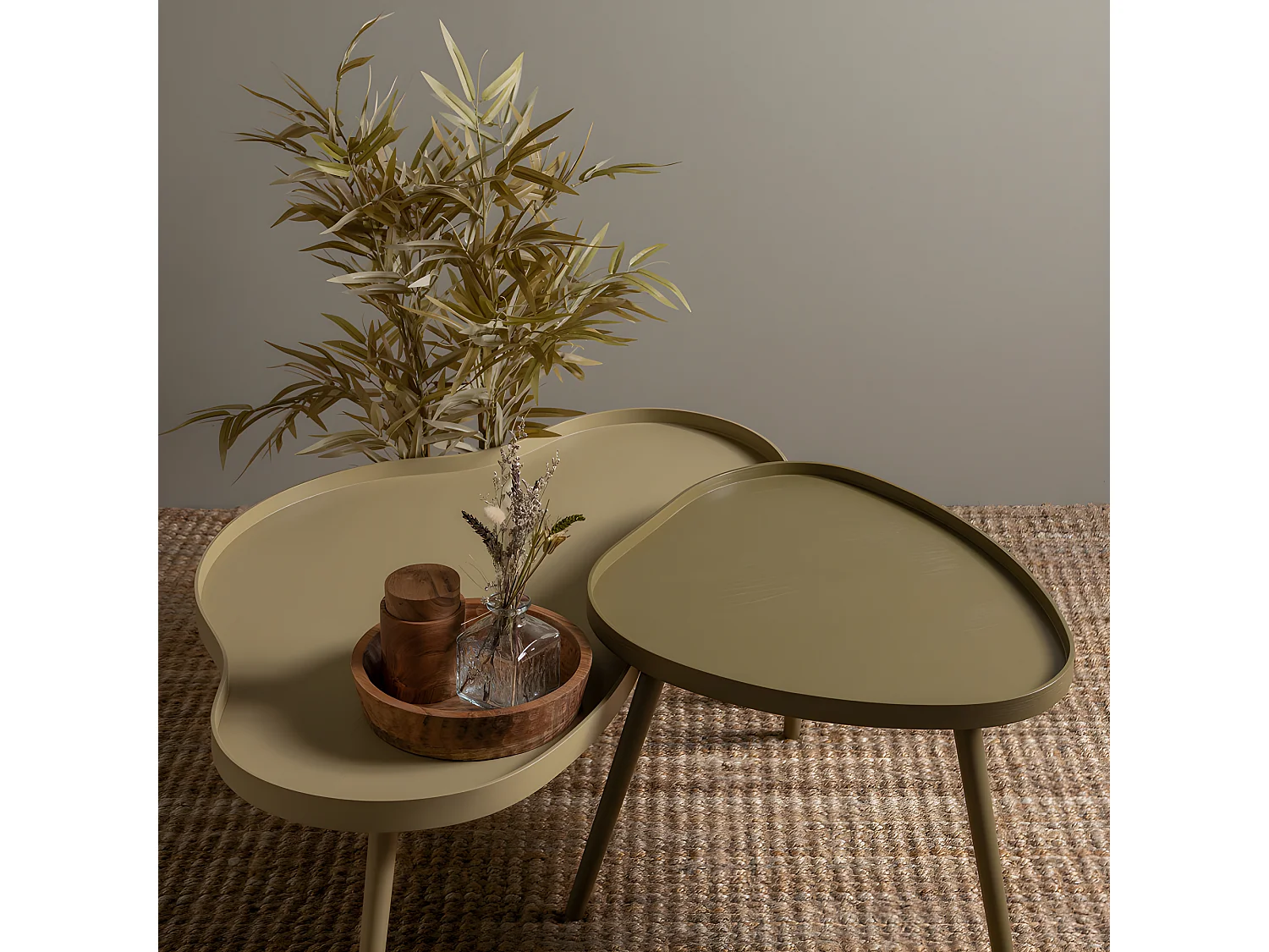 Mae - Table basse de forme organique en bois 100x35cm - Bois