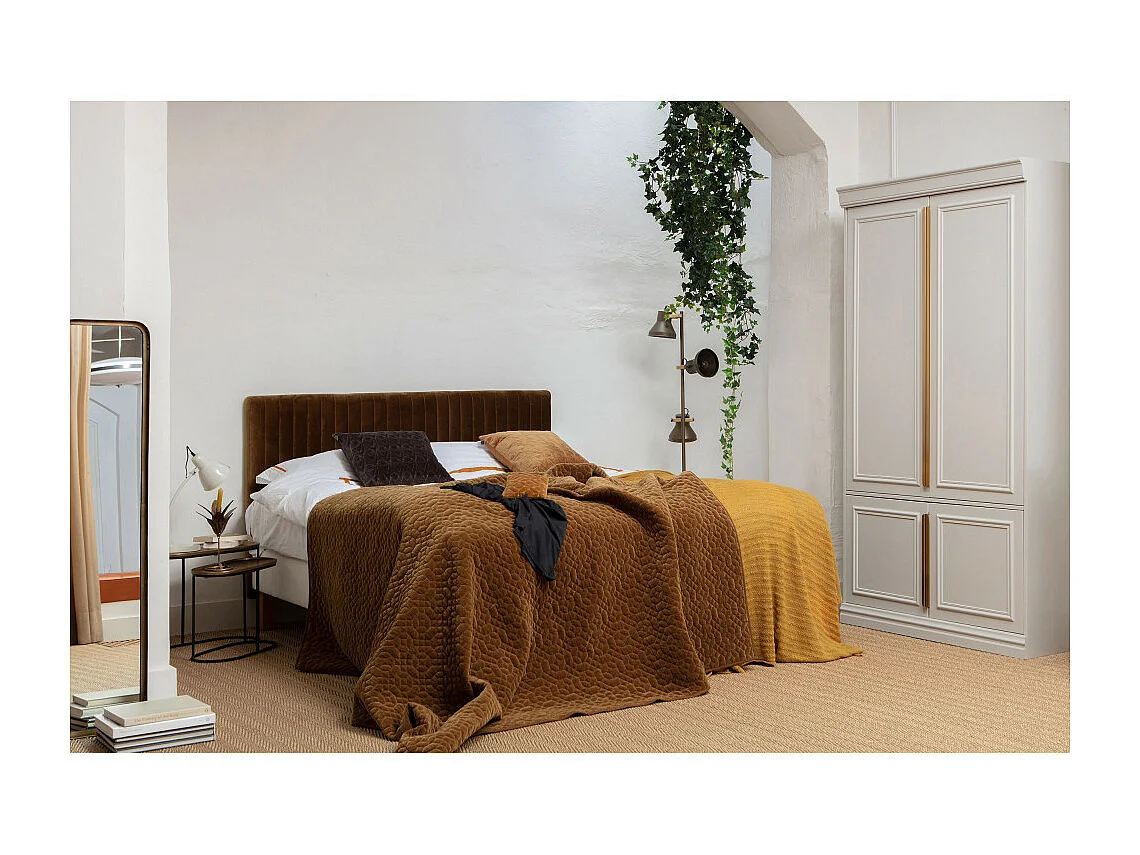 Embrace - 2 tables d'appoint gigognes en métal - Laiton