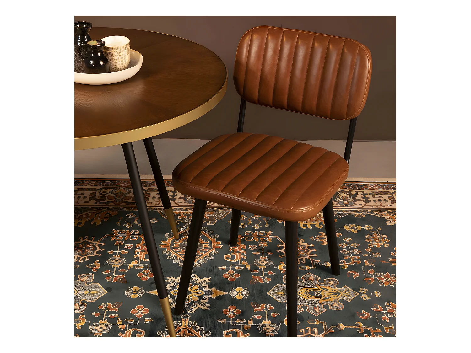 Jake Worn - Chaise rétro capitonnée - Marron