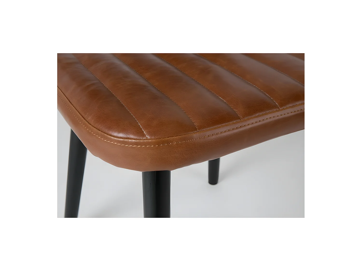 Jake Worn - Chaise rétro capitonnée - Marron