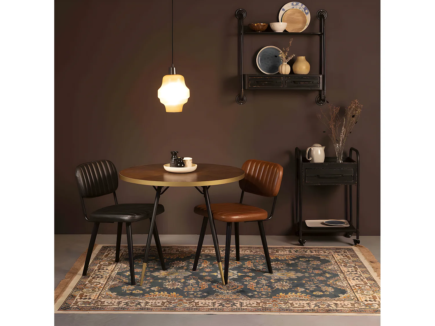 Jake Worn - Chaise rétro capitonnée - Marron