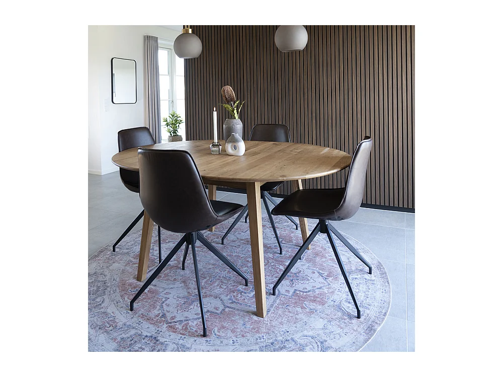 Silla de comedor de cuero sintético con pivote de color marrón oscuro con pies negros