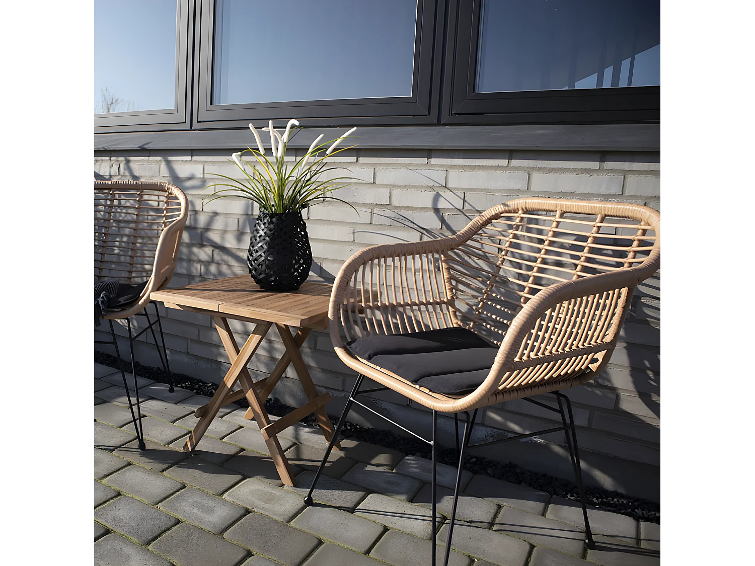Trieste - Lot de 2 fauteuils indoor/outdoor aspect rotin et métal avec coussin - Bois clair