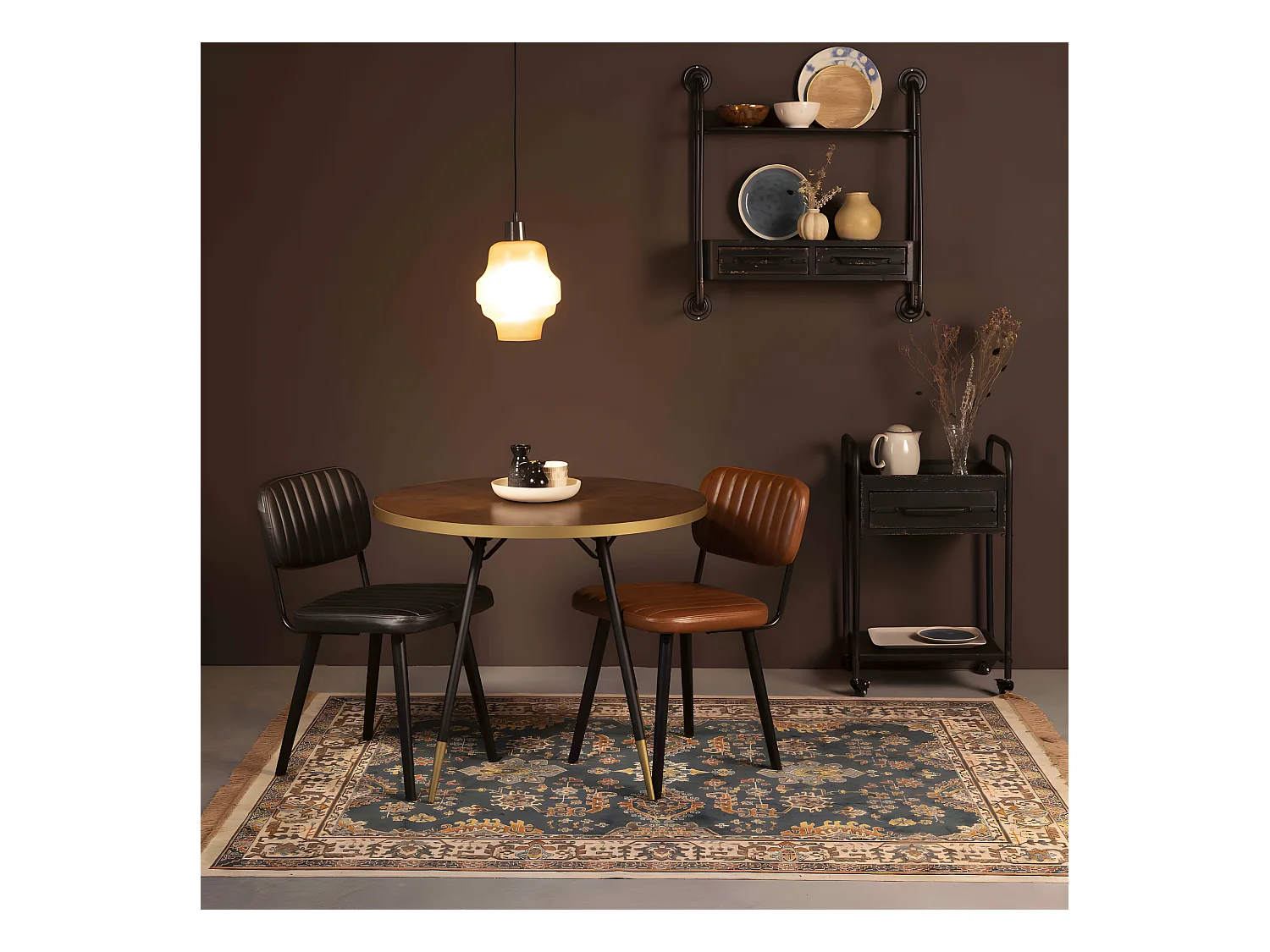 Jake Worn - Chaise rétro capitonnée - Noir