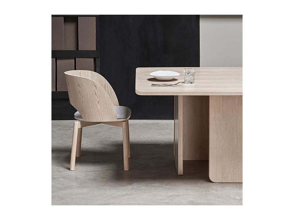 Tafel 4 plaatsen in naturel 137x137 cm