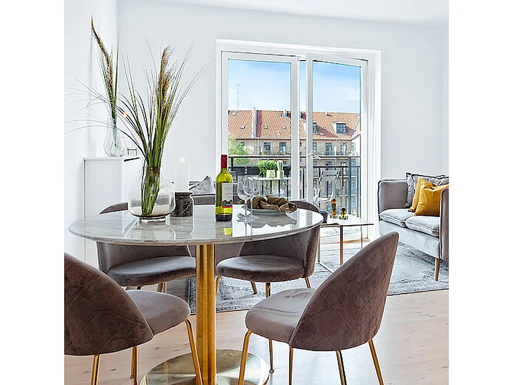 Table à manger ronde PIZA – Effet marbre blanc et pied laiton doré-Diamètre 110 cm