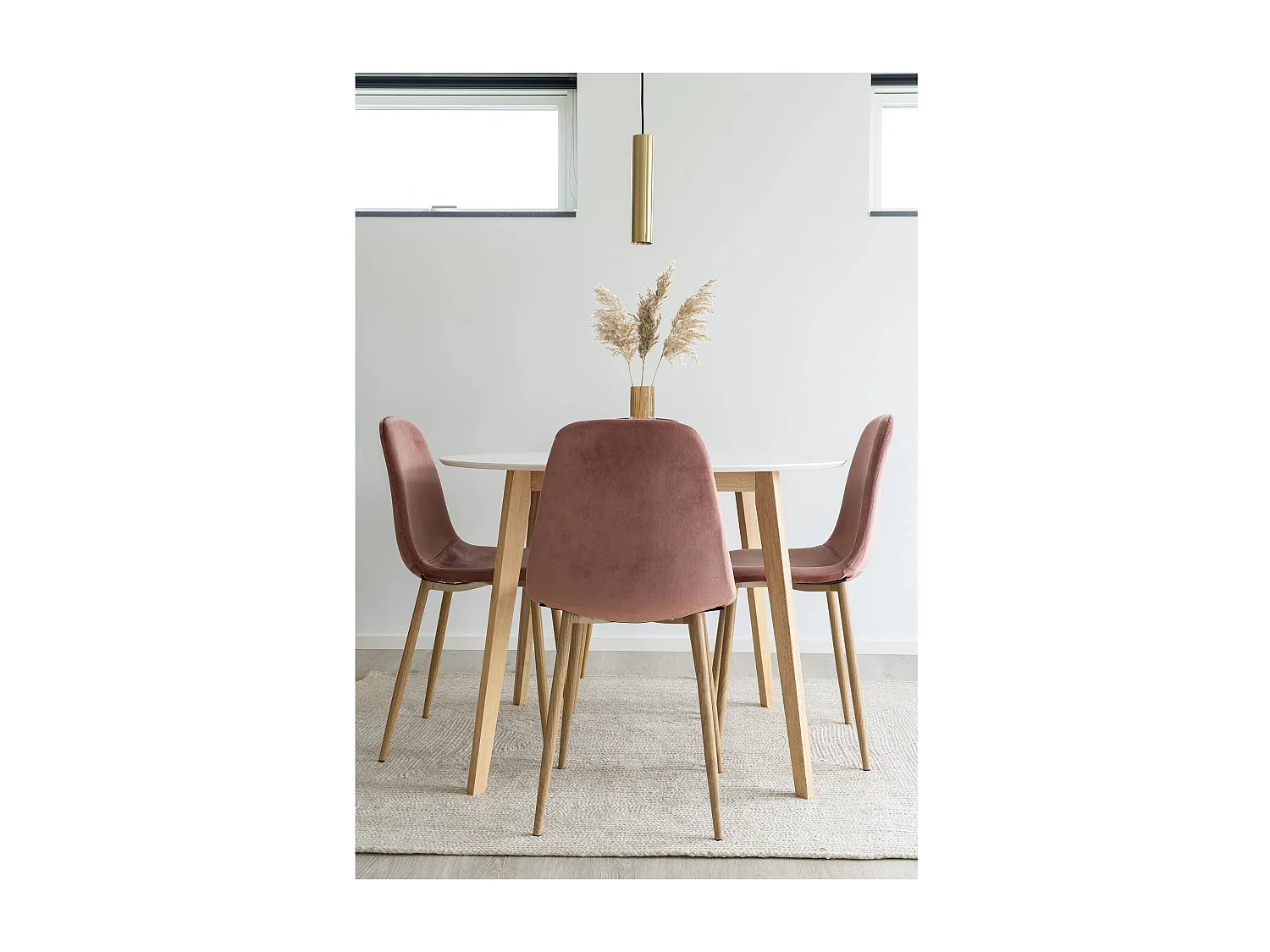 Mesa redonda VOJENS: elegancia escandinava y ambiente acogedor para el día a día-Kleur Zwart