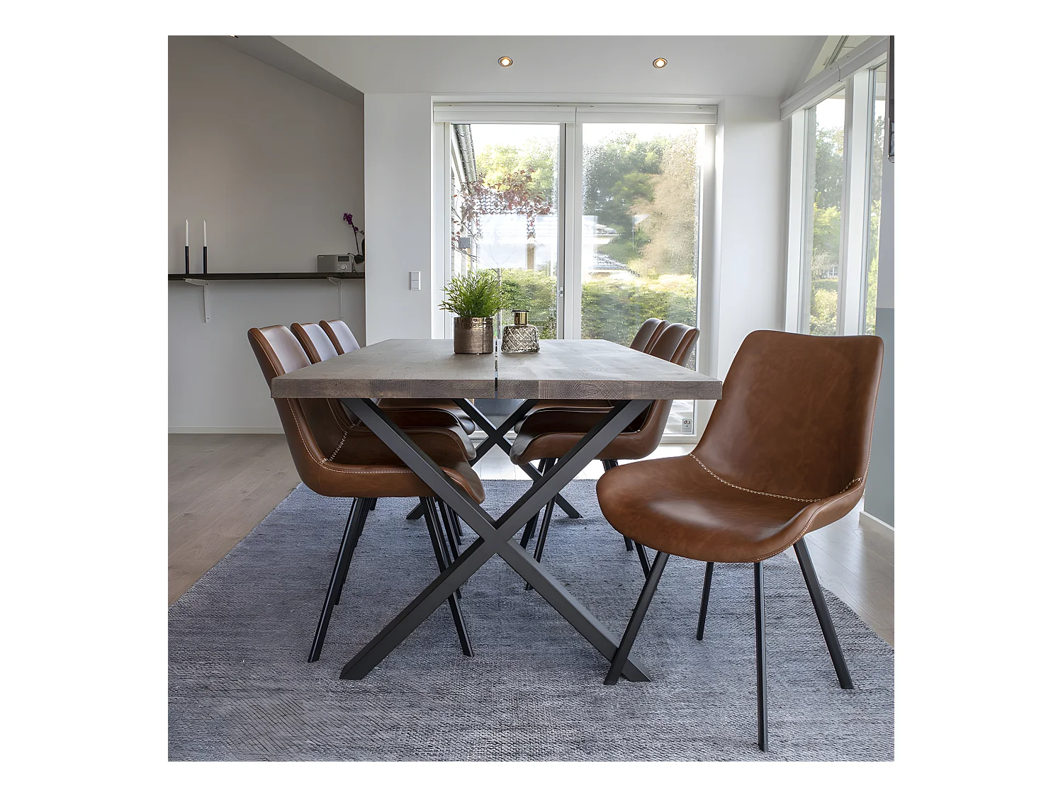 Montpellier - Table à manger en bois et métal - Couleur - Bois foncé / noir