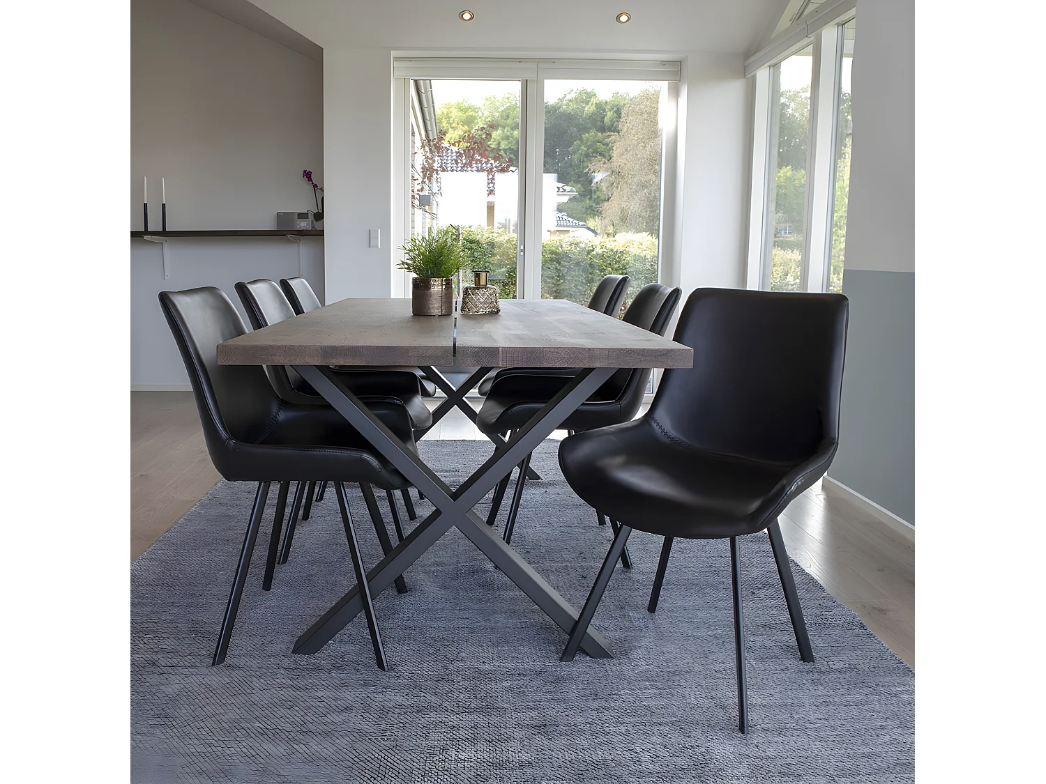 Montpellier - Table à manger en bois et métal - Couleur - Bois foncé / noir