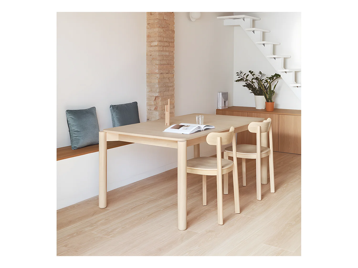 Atlas - Table à manger extensible 6 à 8 personnes en bois 160-200x95cm - Bois clair