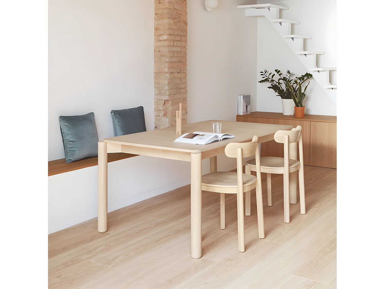 Atlas - Table à manger extensible 6 à 8 personnes en bois 160-200x95cm - Bois clair