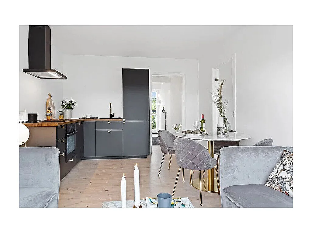 Table à manger ronde PIZA – Effet marbre blanc et pied laiton doré-Diamètre 90 cm