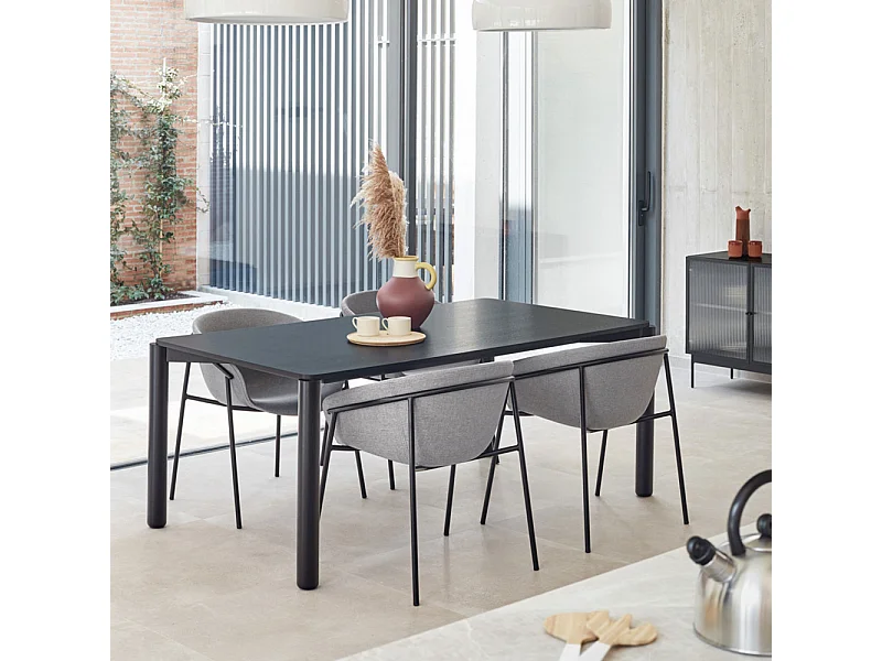 Tafel 6 plaatsen in zwart hout 180x100 cm