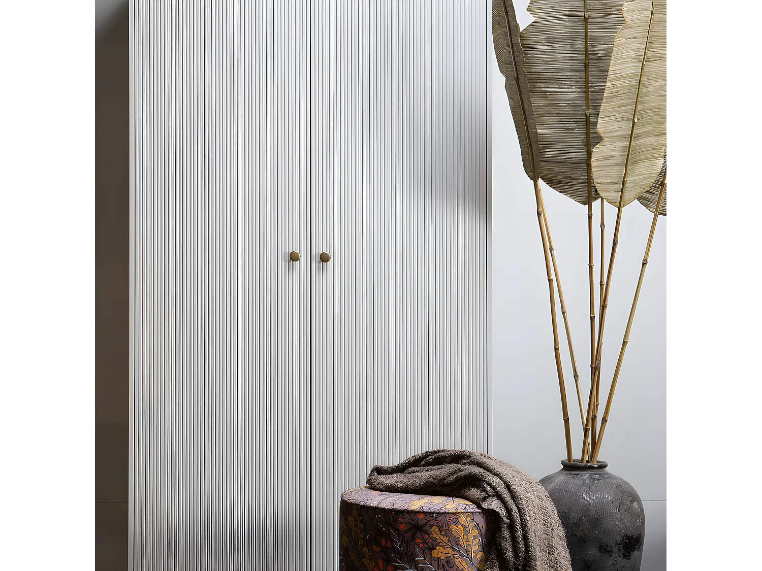 Madu - Armoire 2 portes 1 tiroir en bois H195cm - Gris clair