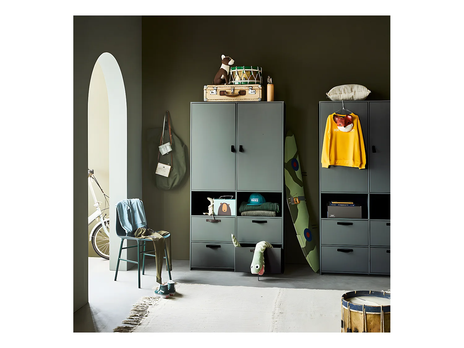 Stage - Armoire 2 portes 4 tiroirs en bois - Vert kaki