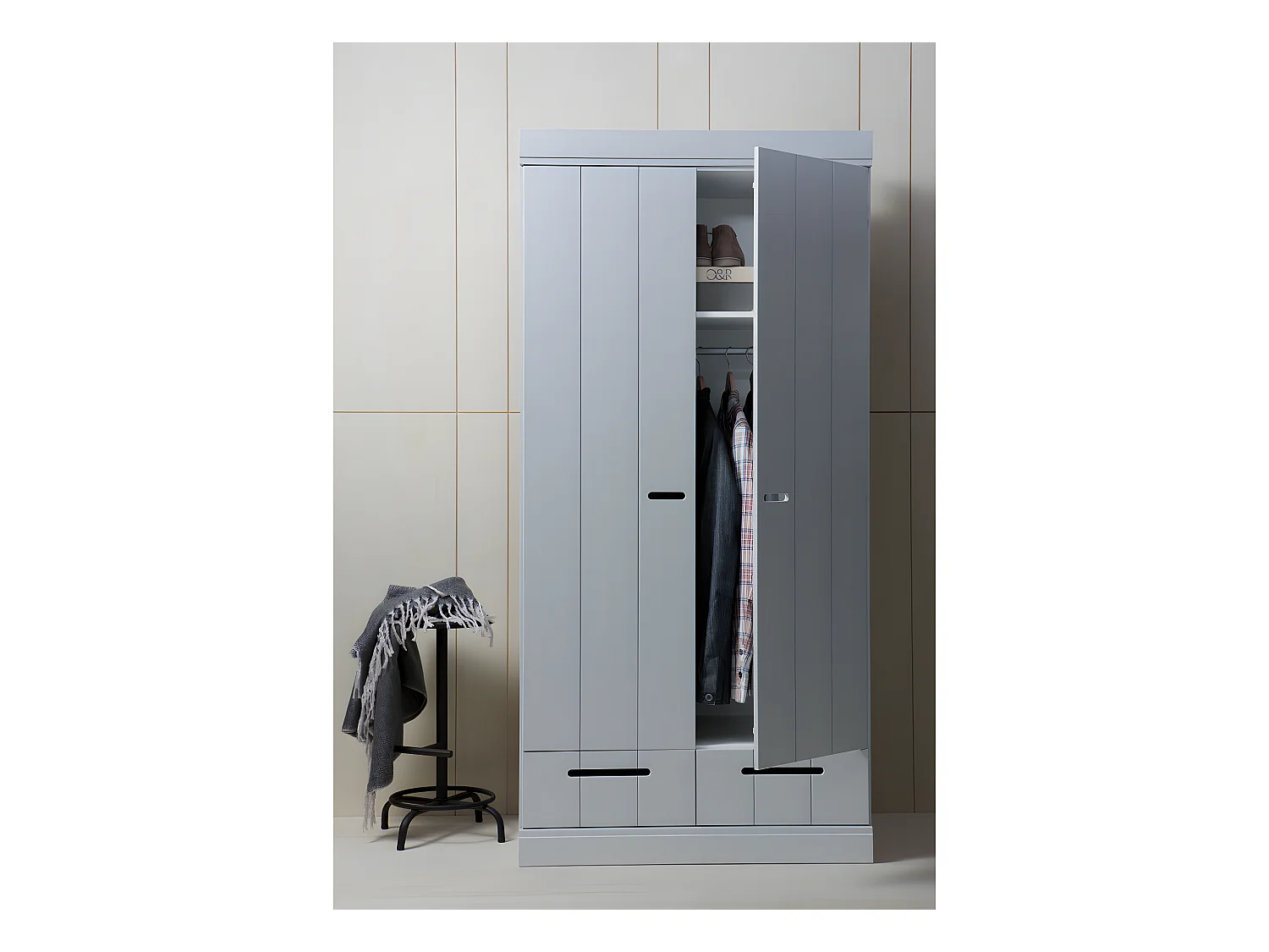 Connect - Armoire en pin 2 portes 2 tiroirs - Gris béton