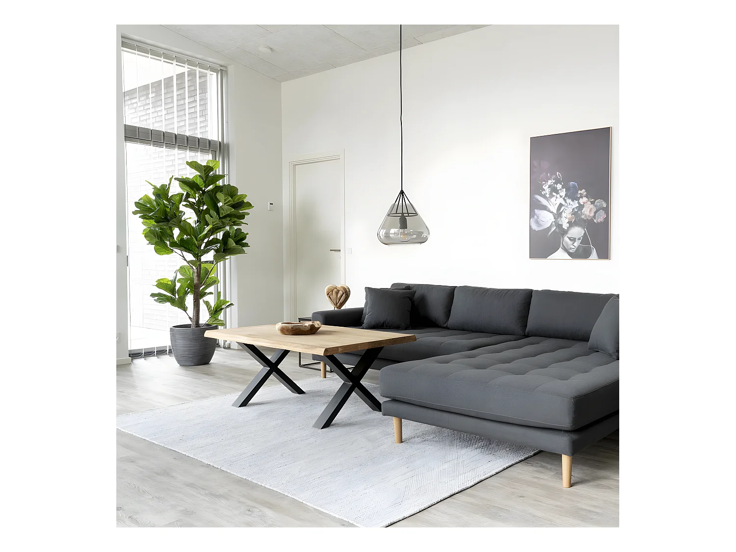 Tony salontafel met golvende rand, eik.