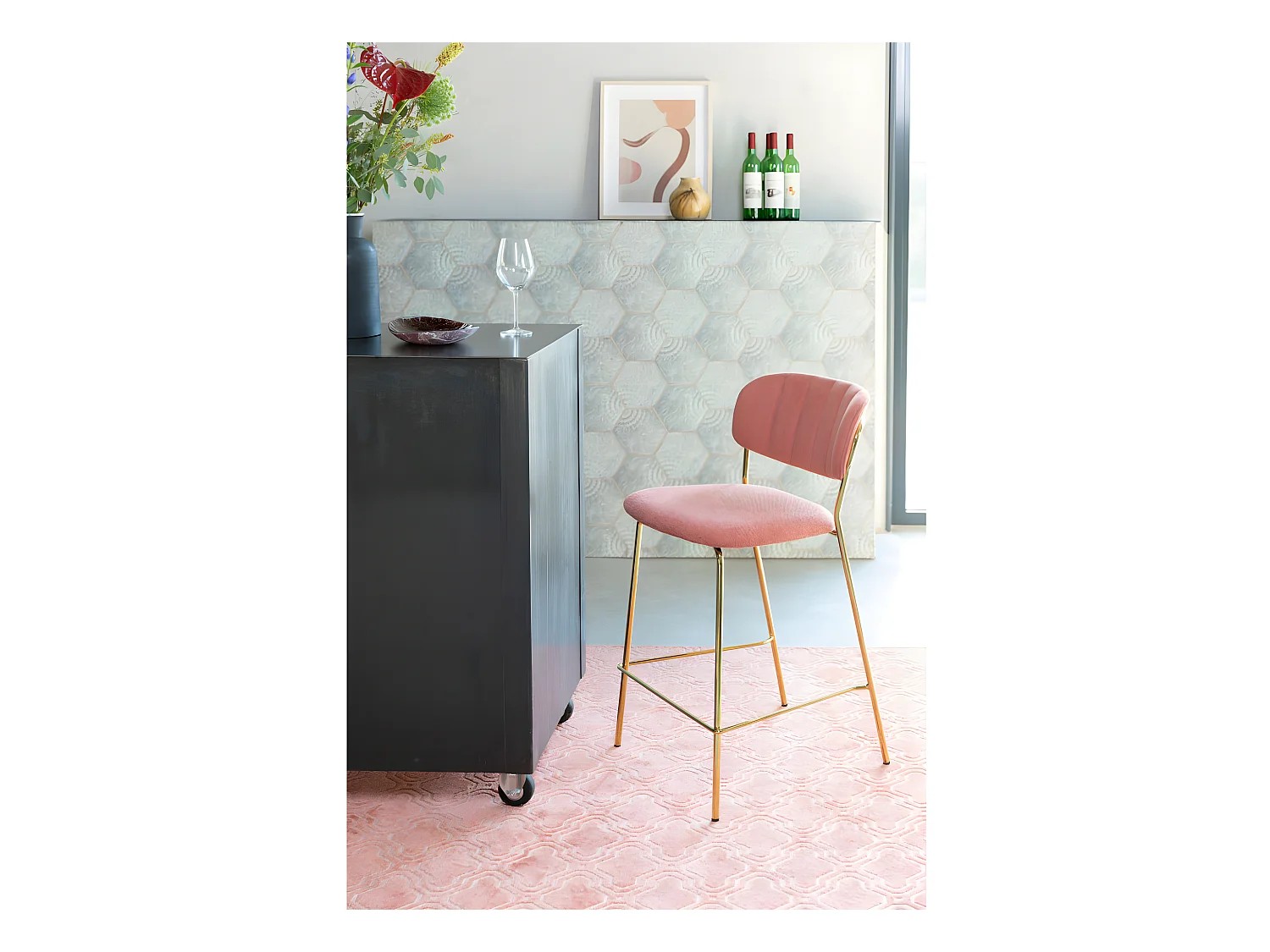 Jolien - Lot de 2 tabourets de bar en tissu avec pieds dorés H65cm - Rose