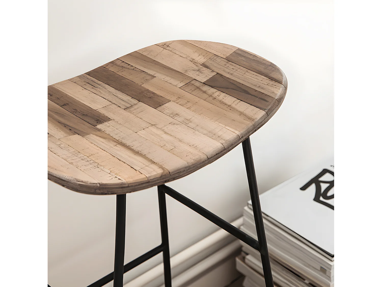 Kabayan - Tabouret de bar en teck recyclé et métal H65cm - Bois clair