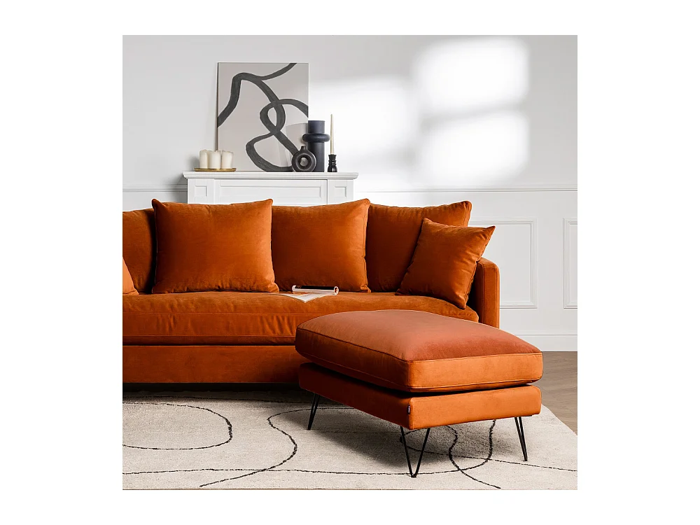 Villabon - Pouf en velours pieds épingles noirs - Rouille