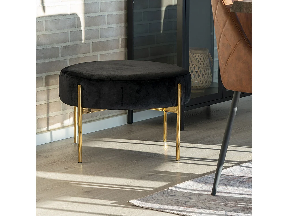 Amadora poef velour zwart, messing look.