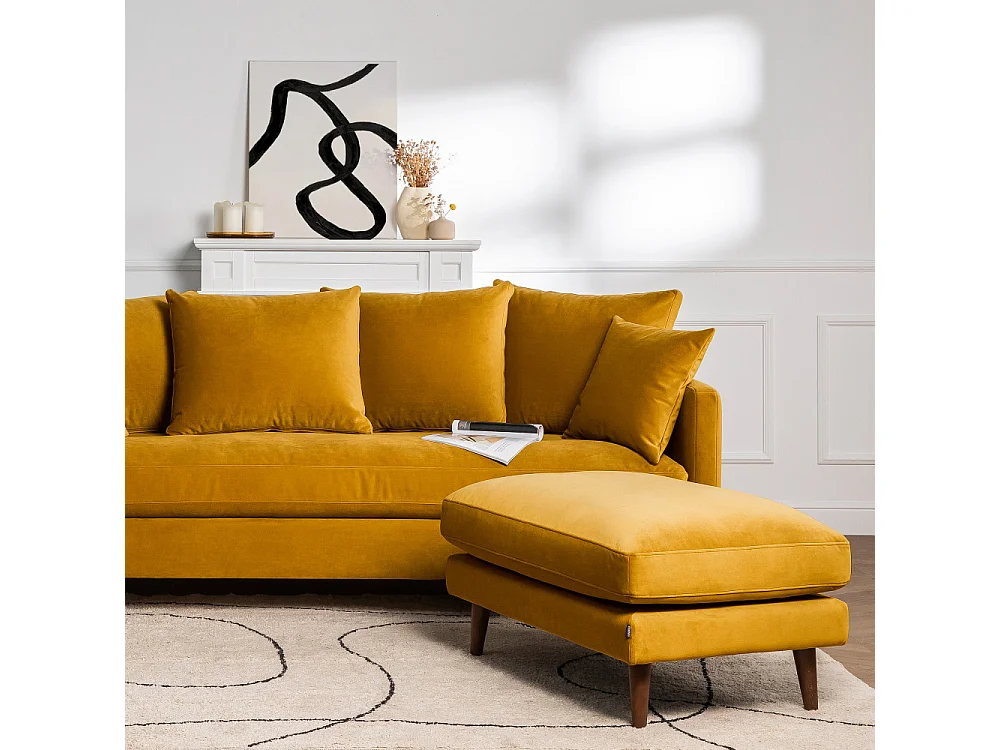 Villabon - Pouf en velours pieds bois foncé - Jaune moutarde