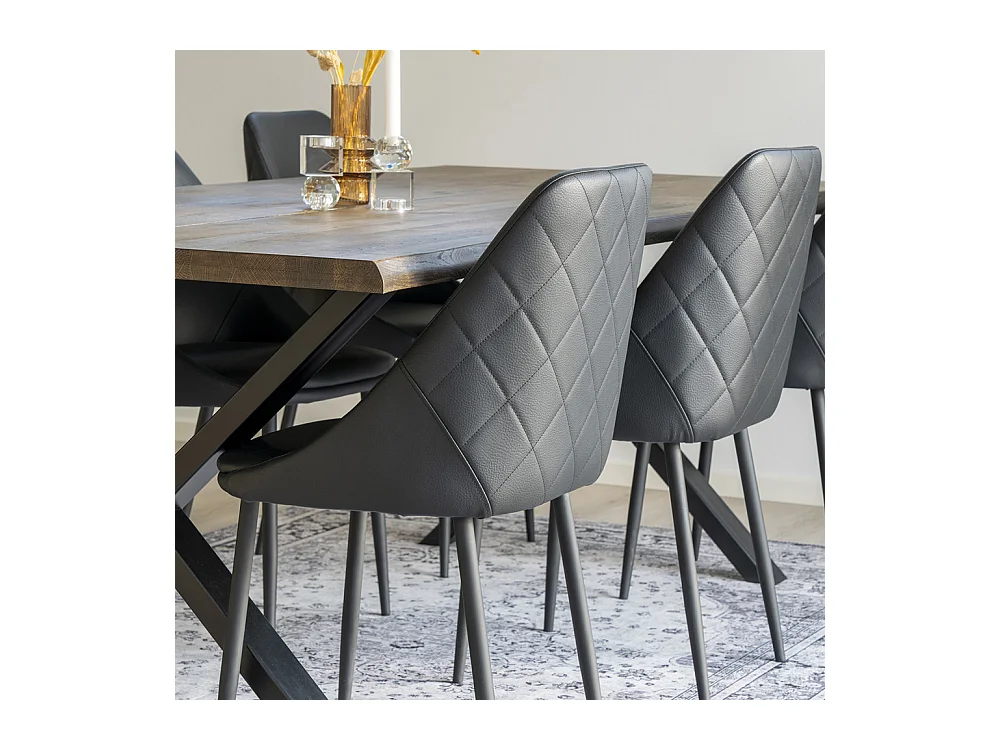 Alfombra en blanco y negro 160 x 230 cm