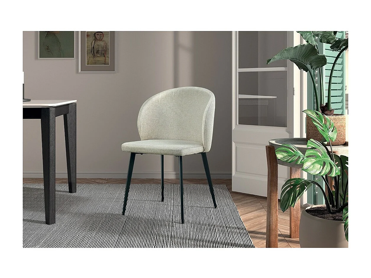 Chaise revêtement tissu pour salle à manger coloris beige. Collection HARDIN