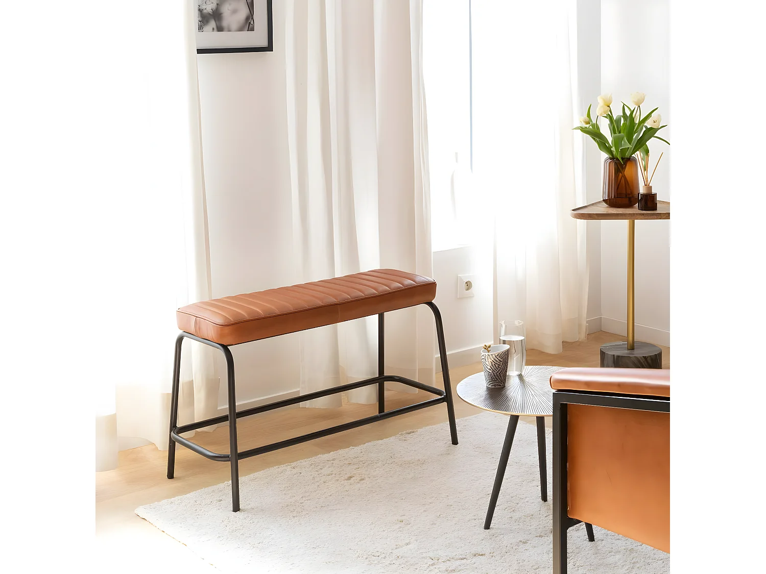 Banco de cuero marrón y metal negro con almacenamiento - Lucien
