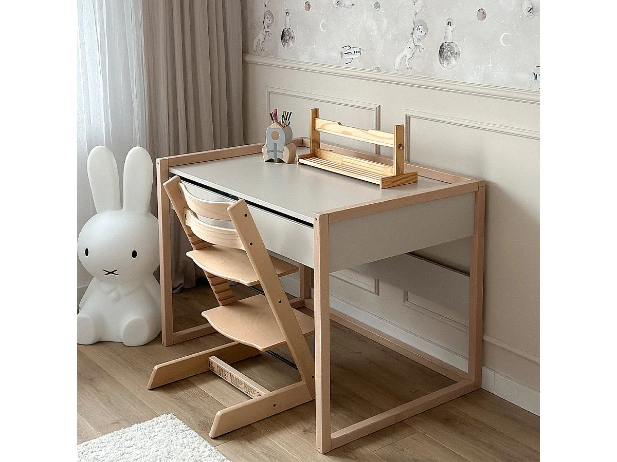 Wood Luck Romy skrivebord med 2 skuffer - Cashmere