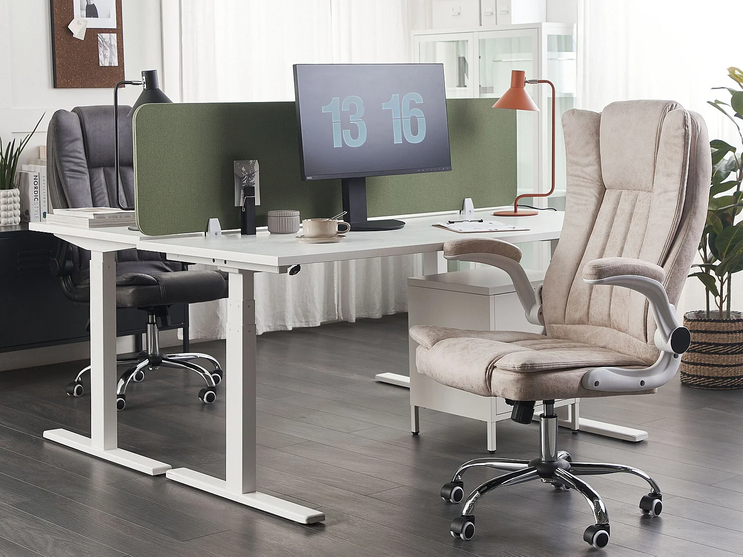 Bürostuhl Kunstleder hellbeige höhenverstellbar SUBLIME