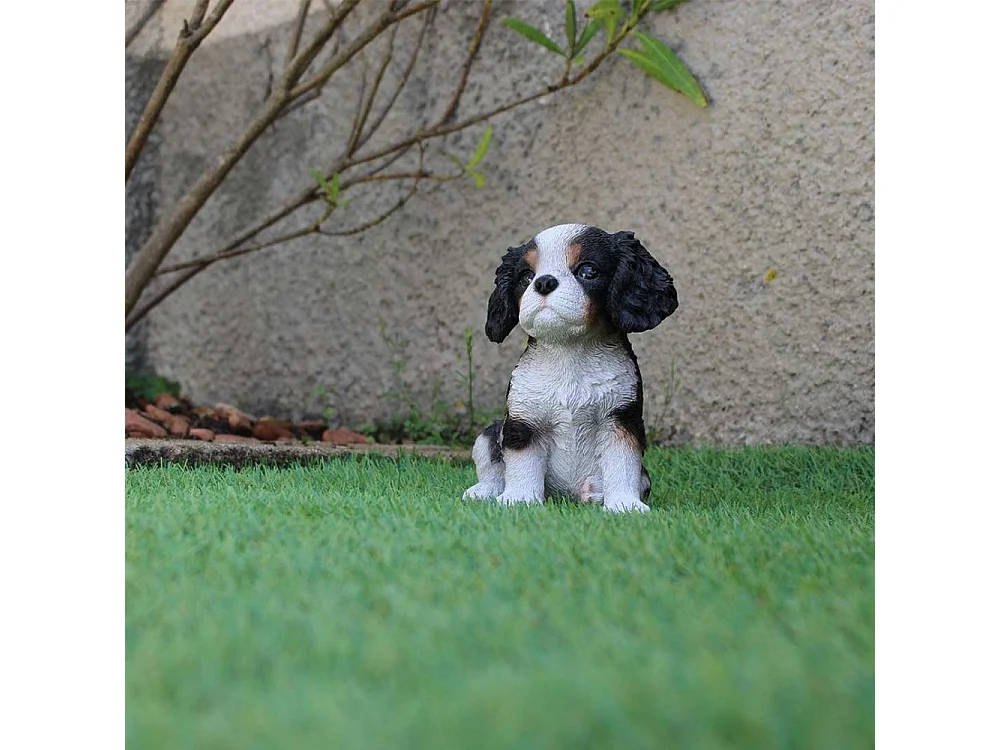 Chiot king charles assis en résine 15 cm