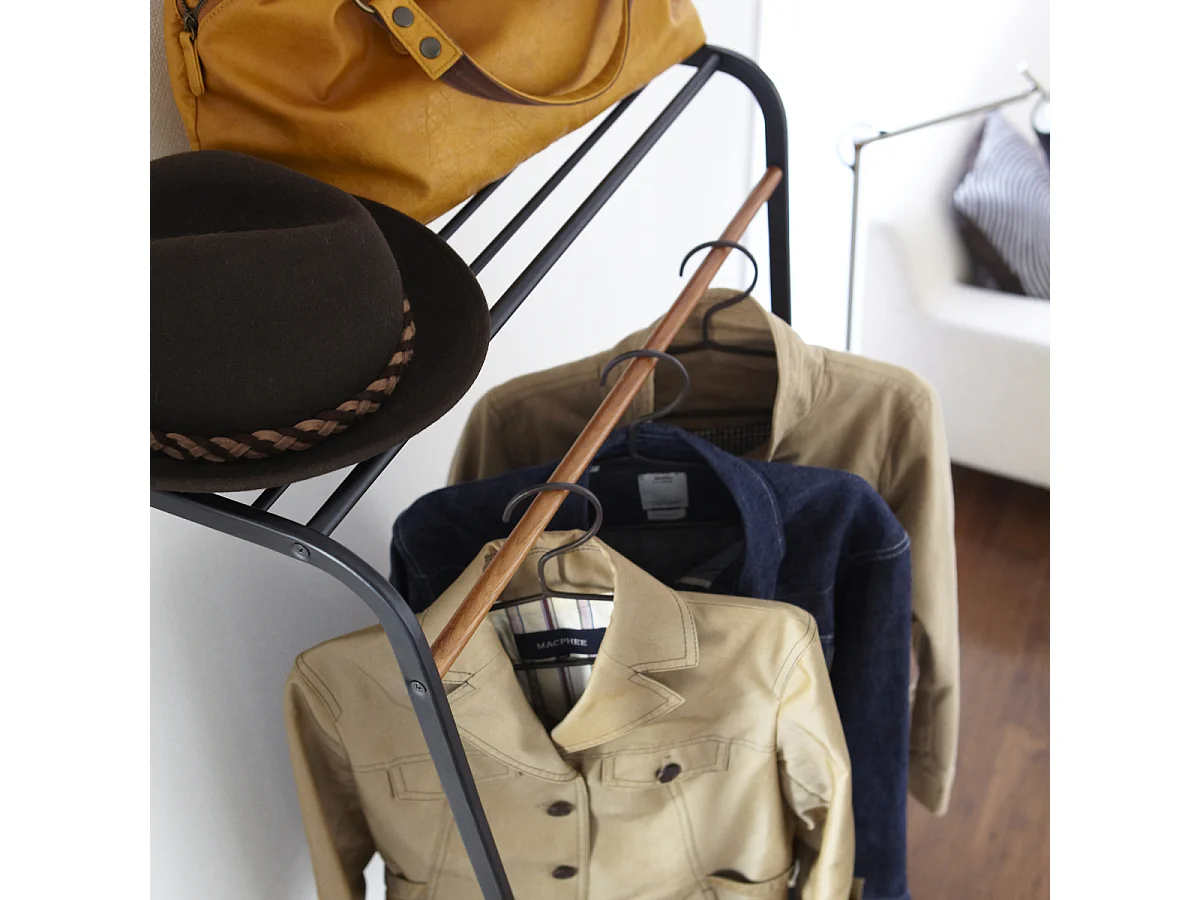 Porte-manteau incliné avec étagère H160 cm - TOWER