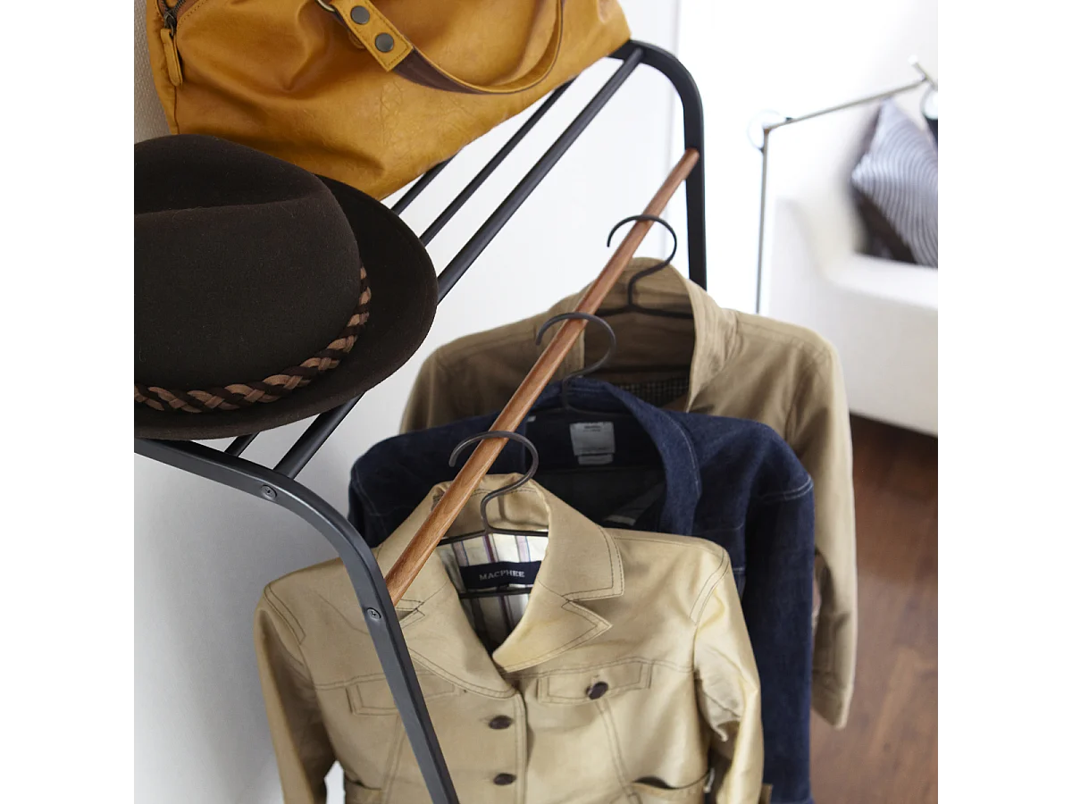 Schuine kapstok met plank H160 cm - TOWER