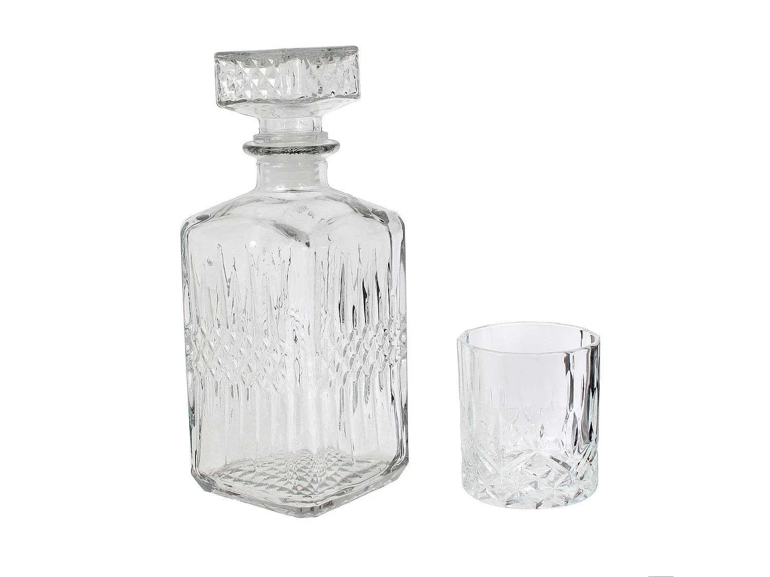 Whiskyflasche mit 4 Gläsern