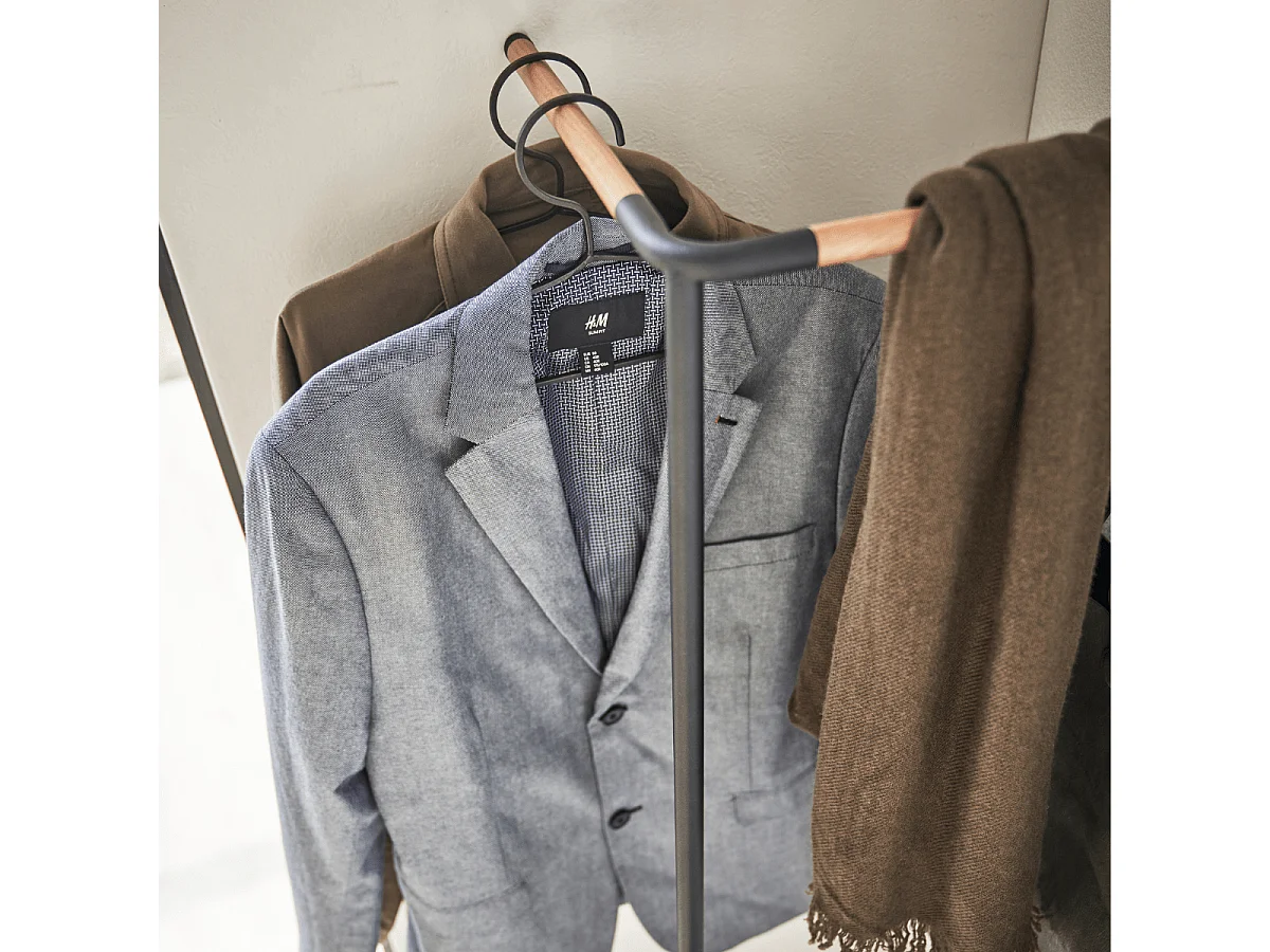 Porte-manteau d'angle incliné H160 cm - TOWER