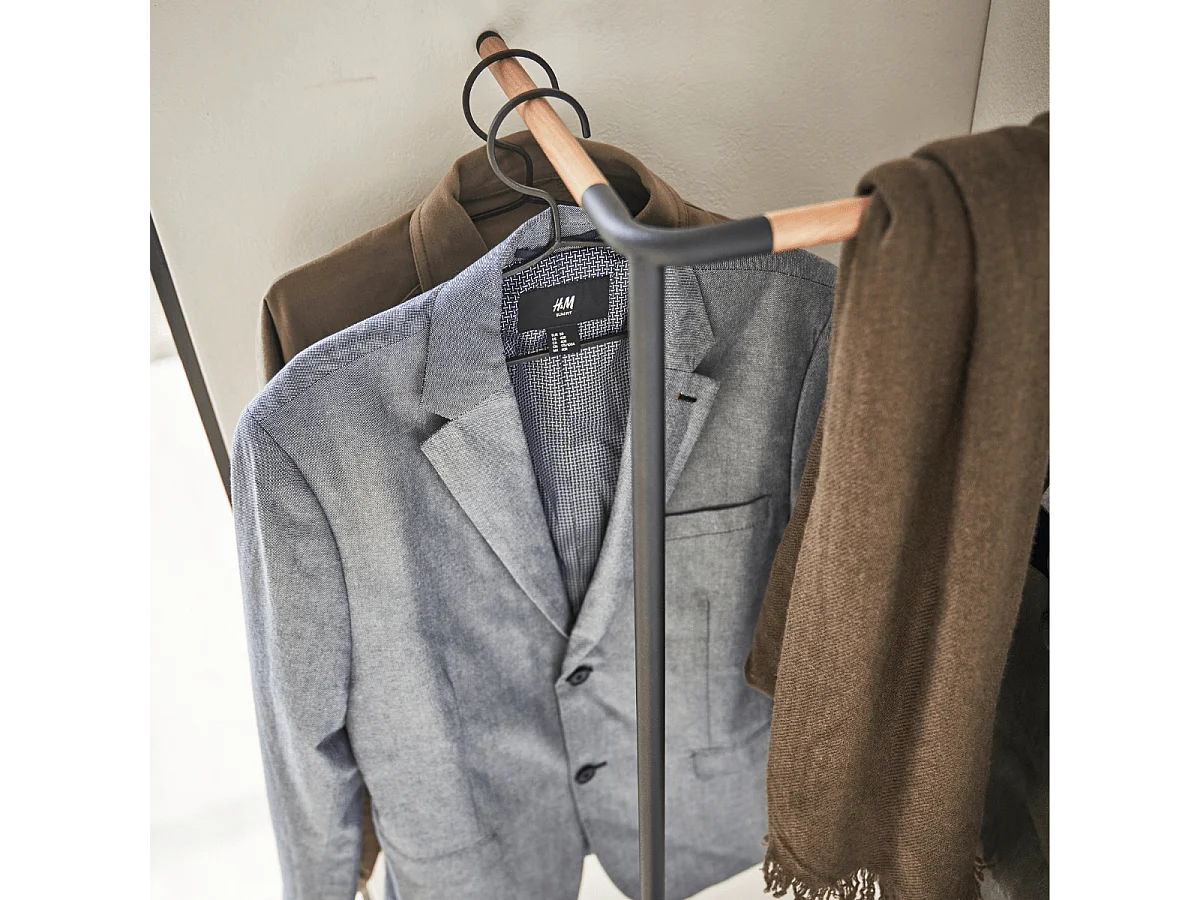 Porte-manteau d'angle incliné H160 cm - TOWER