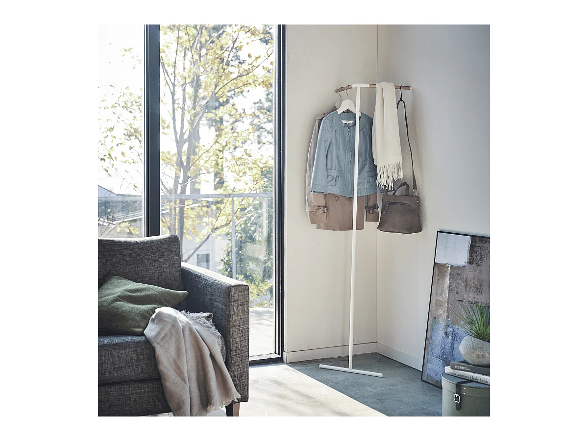 Porte-manteau d'angle incliné H160 cm - TOWER