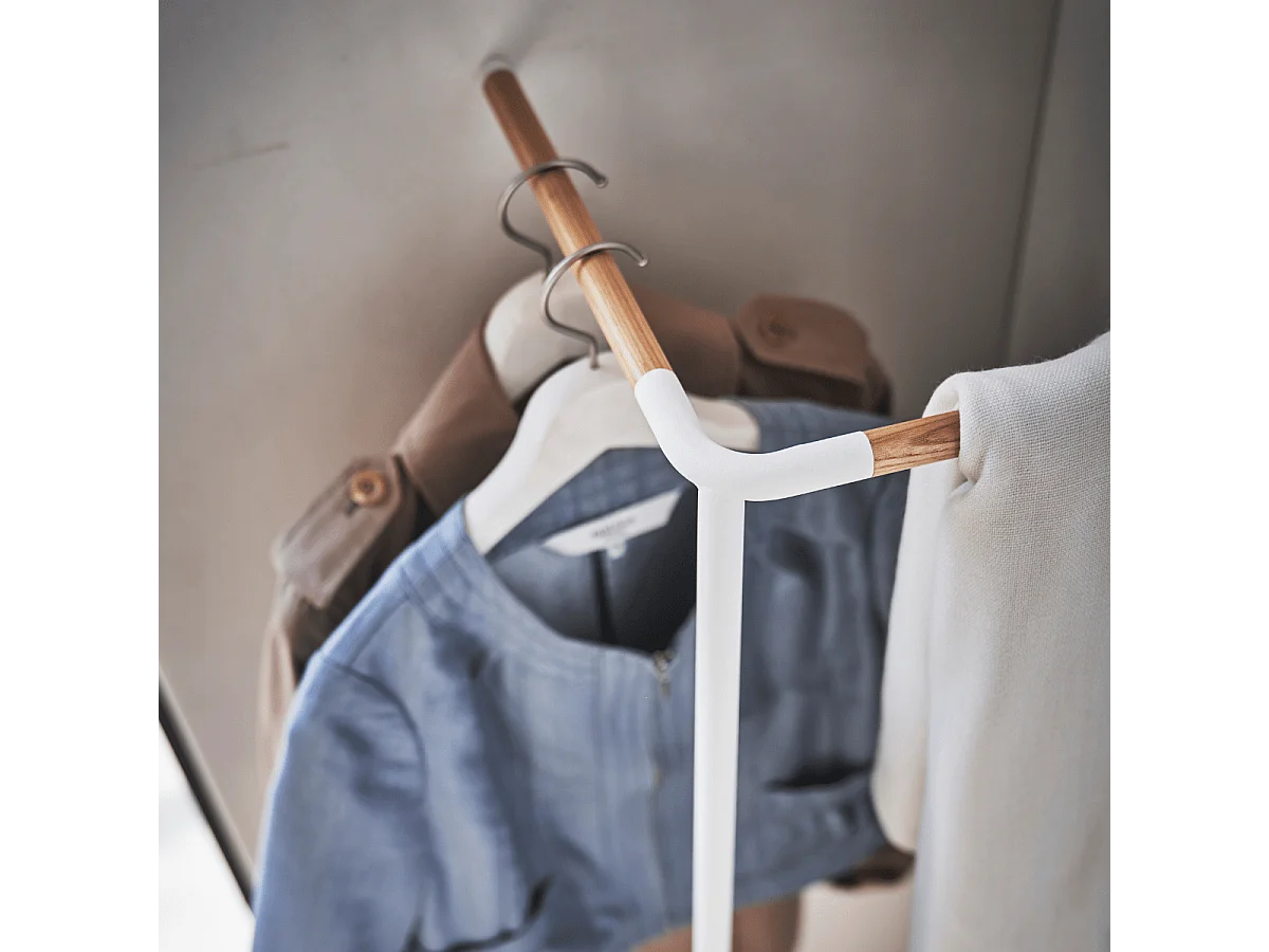 Porte-manteau d'angle incliné H160 cm - TOWER